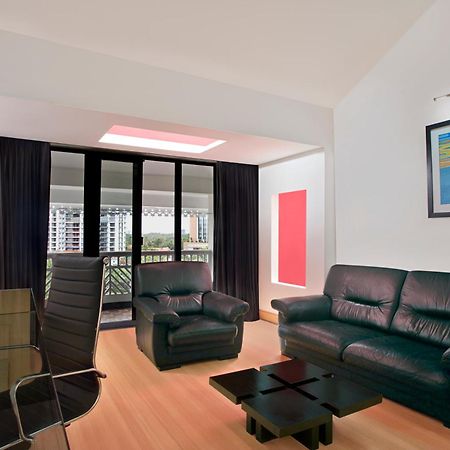 Le Meridien Коччи Экстерьер фото