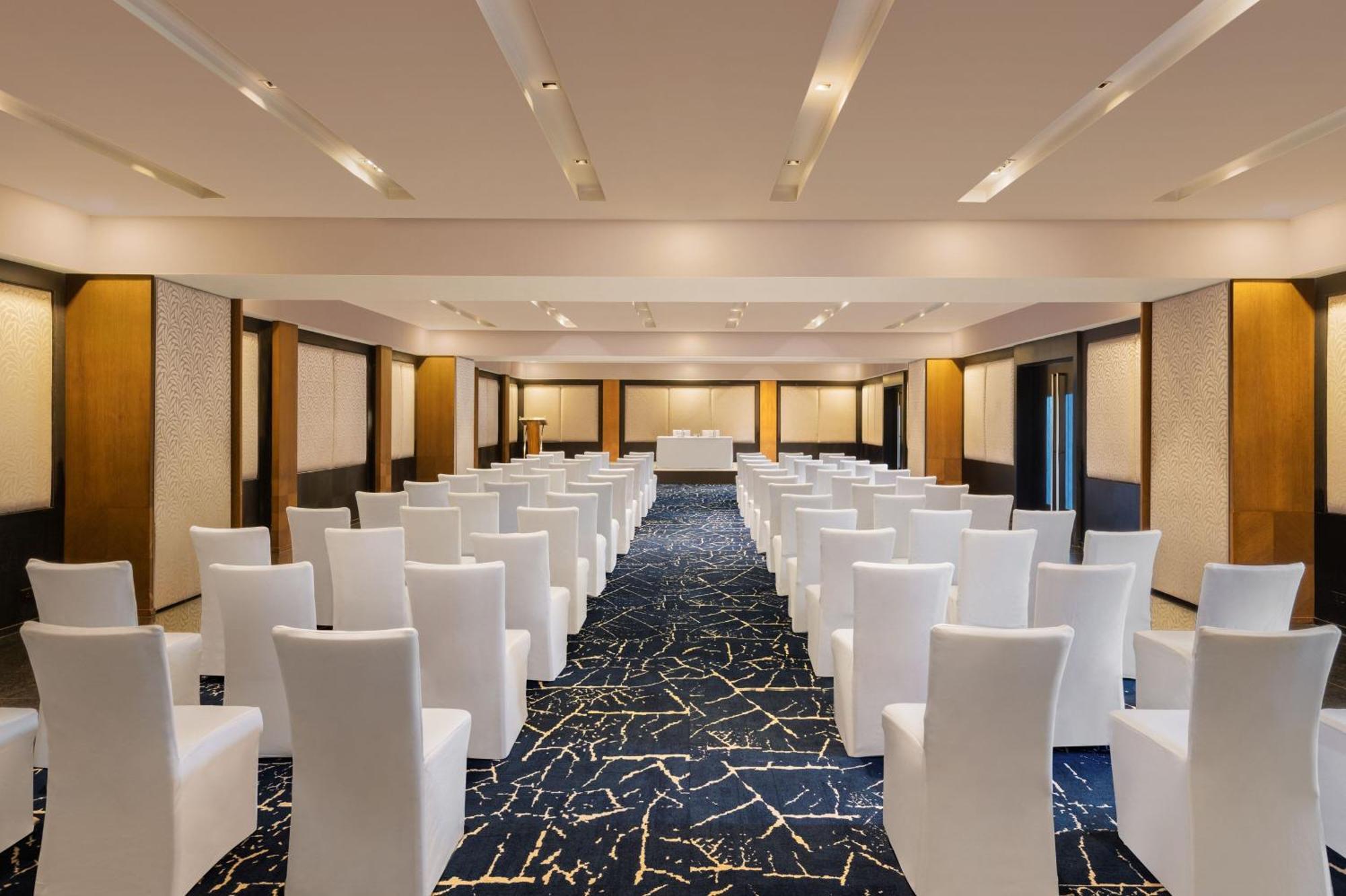 Le Meridien Коччи Экстерьер фото